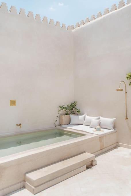 Riad Vivre - Design Boutique Riad In Marrakech Marrakesh Exteriör bild